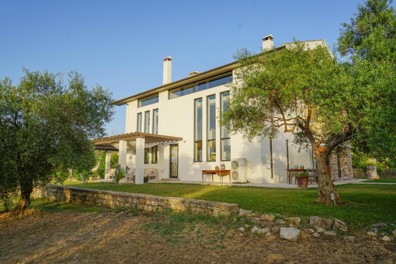 רונדה El Toro Blanco Luxury Villa In Andalucia מראה חיצוני תמונה